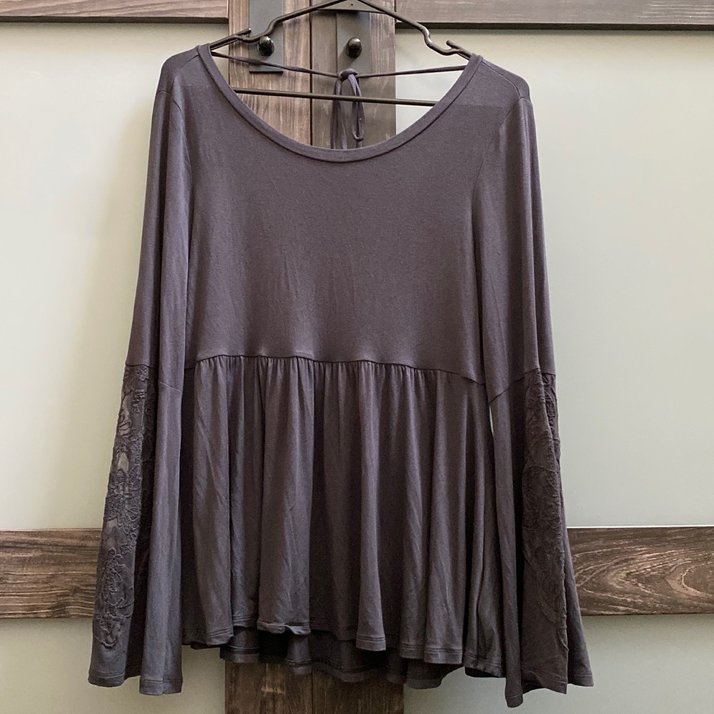 American Eagle Soft and Sexy Peplum Top